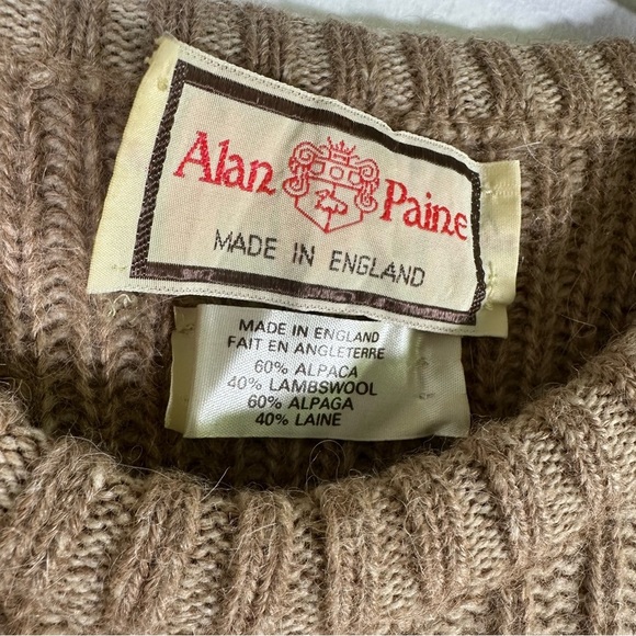 Vintage Relaxed Fit Alpaca and Wool Tan Knit Pull Over Sweater - Picture 6 of 11